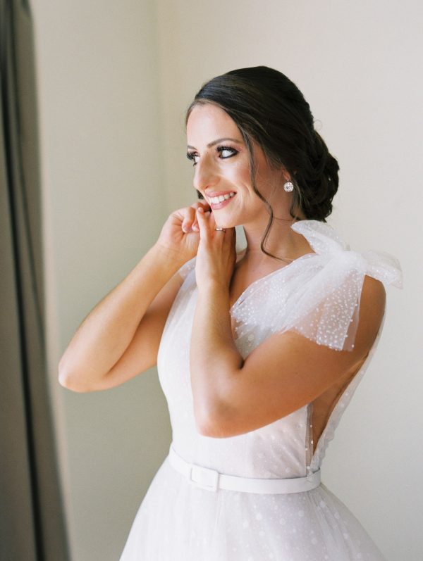 romantic modern fairytale white and blush wedding with acrylic details by soo events