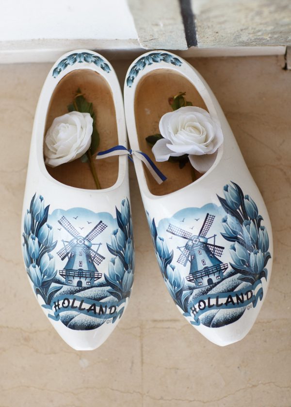 romantic modern fairytale white and blush wedding with acrylic details by soo events